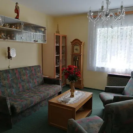 Alloggio in famiglia Ildikó *