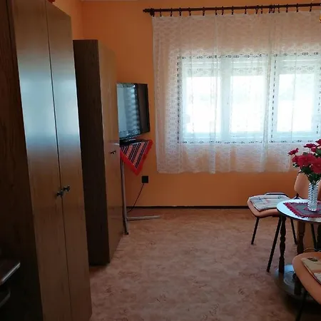 Ildikó Alloggio in famiglia *