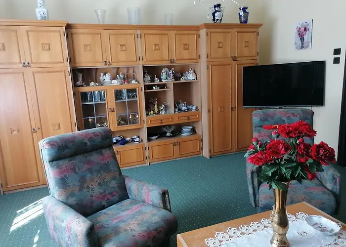 Ildiko Vendeghaz Homestay *