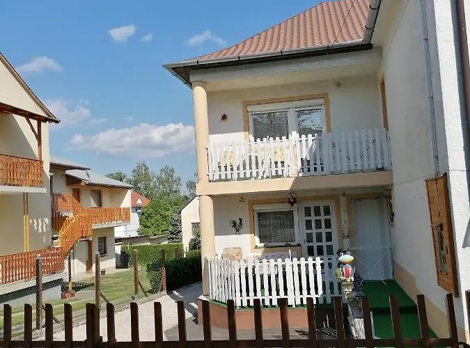 Ildiko Vendeghaz Homestay