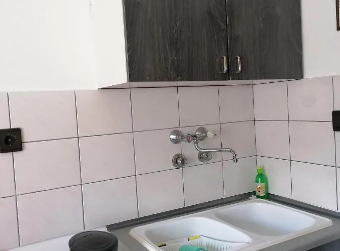 Ildiko Vendeghaz Homestay